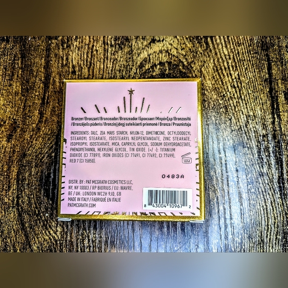 PAT McGRATH LABS Skin Fetish: Divine Powder Bronzer in Bronze Nirvana - Picture 9 of 16